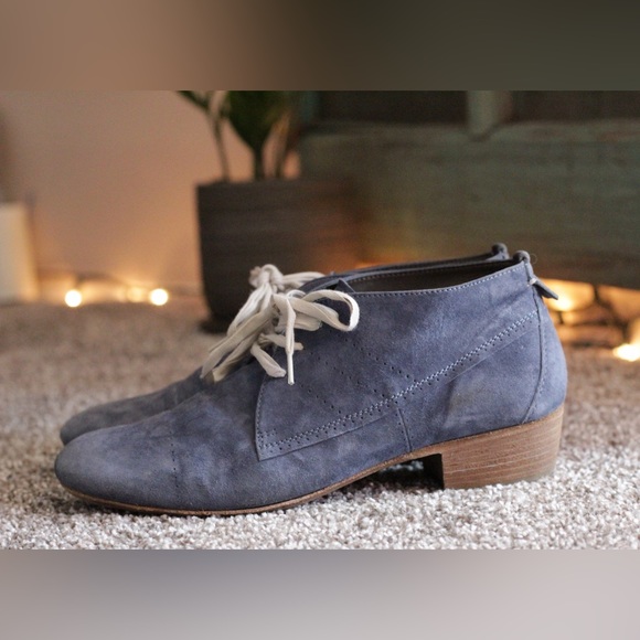 Triver Flight Shoes - •vintage af• Triver Flight Blue Suede Shoes, Womens Size 37